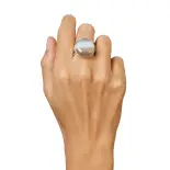 Pierścionek z kamieniem naturalnym